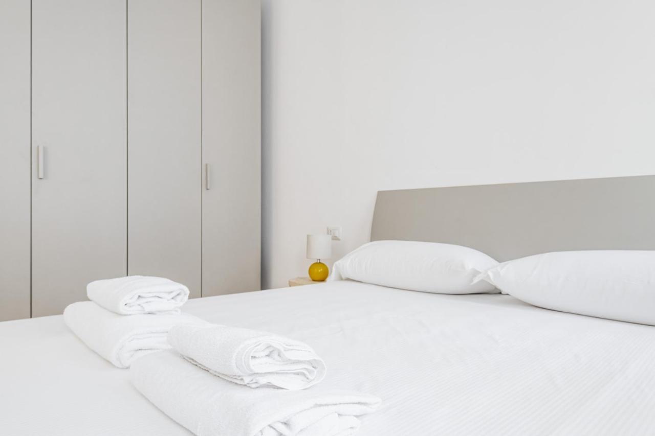 Easylife - Stile E Comfort A Due Passi Da Centrale Мілан Екстер'єр фото